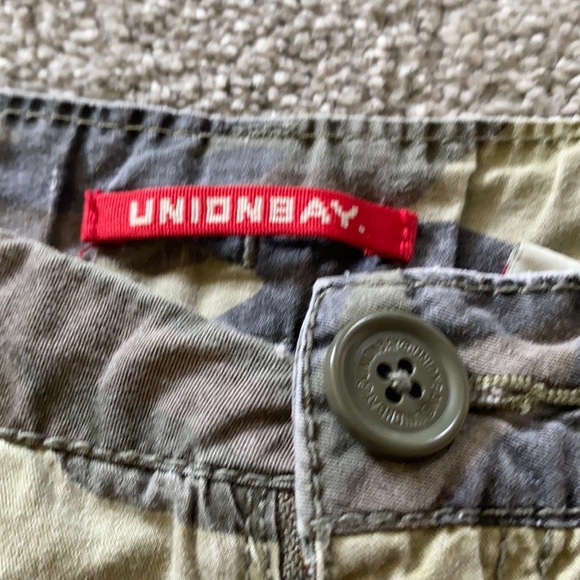 Camo pants - Picture 3 of 3